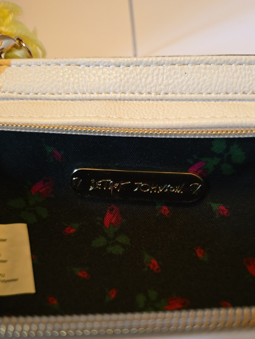 The Fun Filled Adventures of Betsey Johnson - Picture 15 of 15